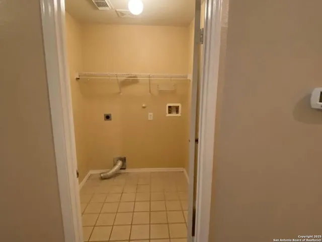 $1,550 | 8363 Copperglen, Converse, TX 78109