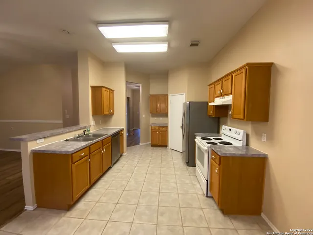 $1,550 | 8363 Copperglen, Converse, TX 78109