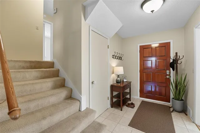 $385,000 | 9201 Goddard, Overland Park, KS 66214