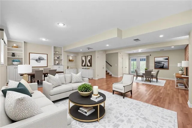 $385,000 | 9201 Goddard, Overland Park, KS 66214