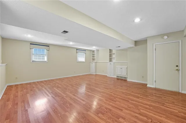 $385,000 | 9201 Goddard, Overland Park, KS 66214