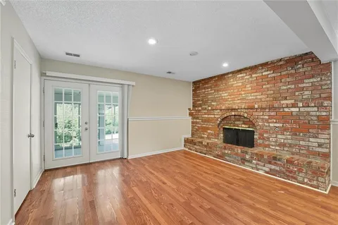 $385,000 | 9201 Goddard, Overland Park, KS 66214