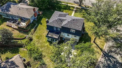 $385,000 | 9201 Goddard, Overland Park, KS 66214