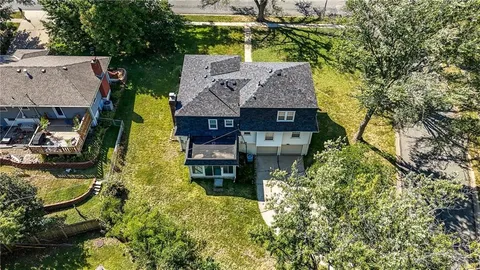 $385,000 | 9201 Goddard, Overland Park, KS 66214