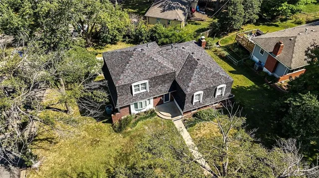 $385,000 | 9201 Goddard, Overland Park, KS 66214