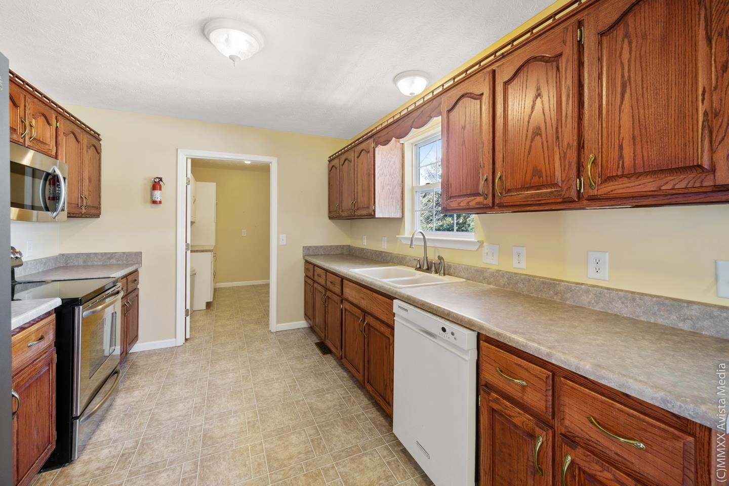 211 Woods Road Portland, TN 37148 - Photo 5 of 18 Gallery Image 5