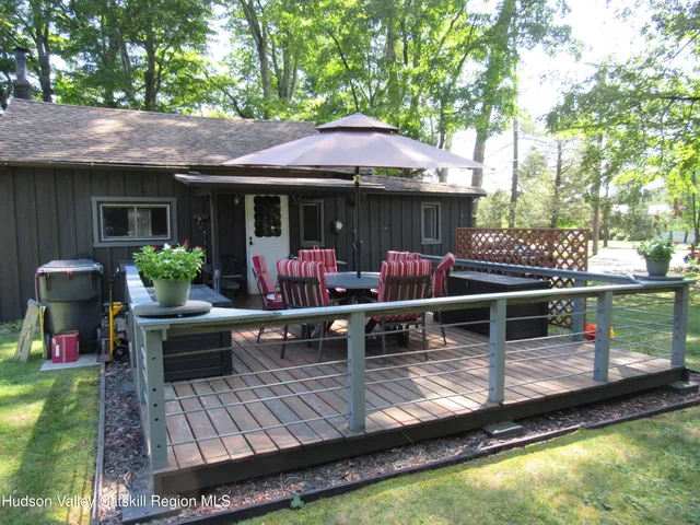 an outdoor space with lots of water fountain