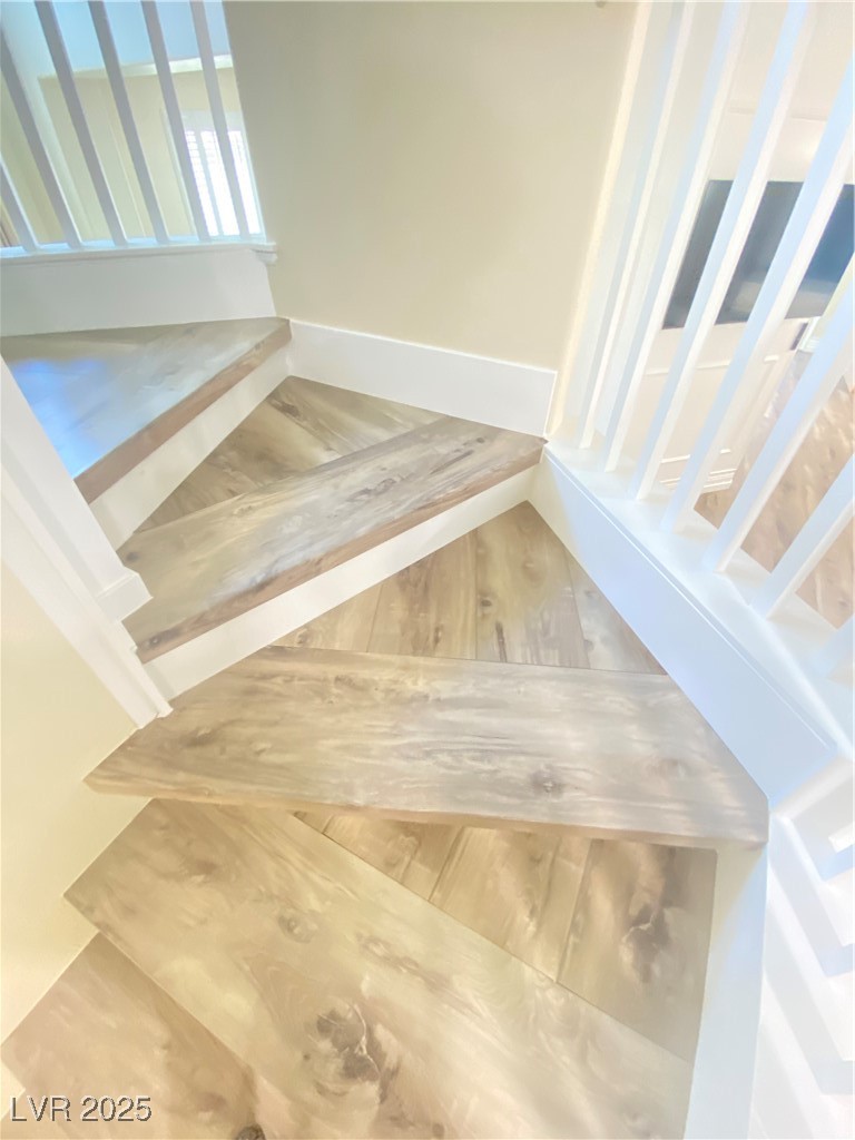 172 Tall Ruff Drive Las Vegas, NV 89148 - Photo 26 of 94 View of staircase