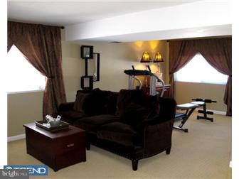 2848 Carter Road Trevose, PA 19053 - Photo 11 of 12 Family Room
