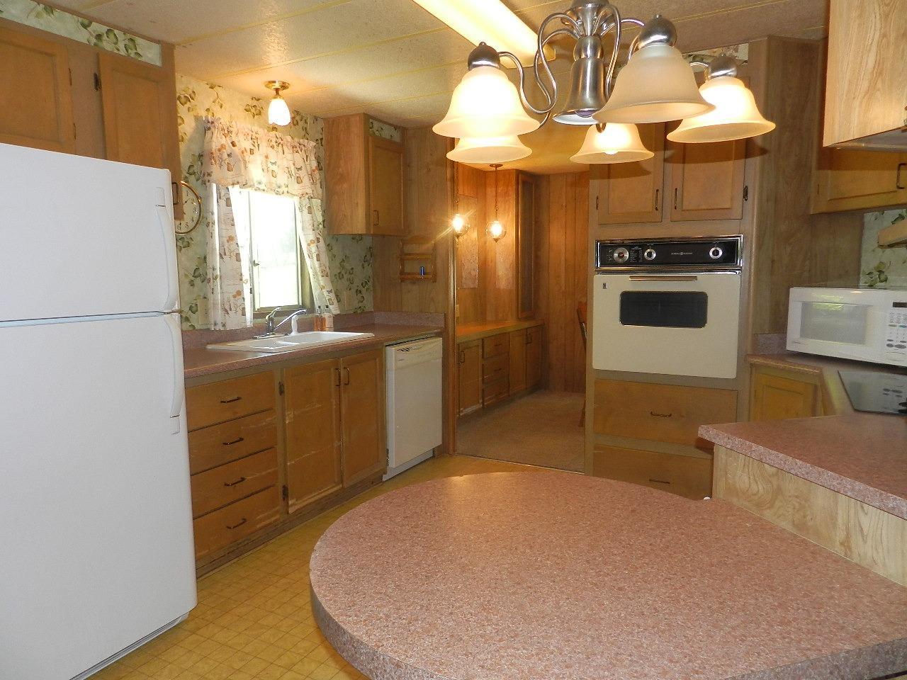 1360 Thomas Road Medford, OR 97501 - Photo 20 of 31 Additional Photo
