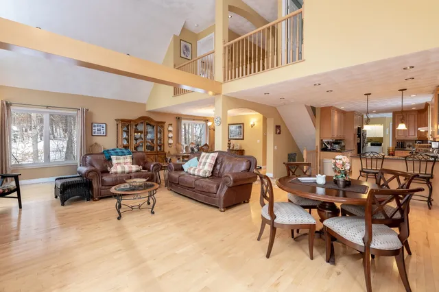 $850,000 | 85 Amethyst Hill Road, Conway, NH 03860