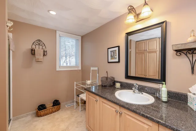 $850,000 | 85 Amethyst Hill Road, Conway, NH 03860