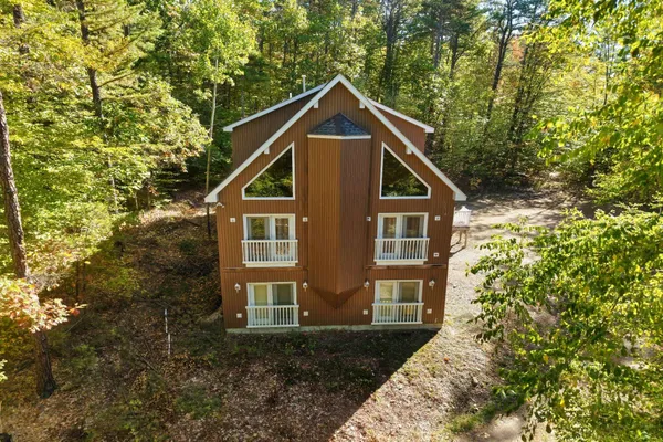 $825,000 | 85 Amethyst Hill Road, Conway, NH 03860