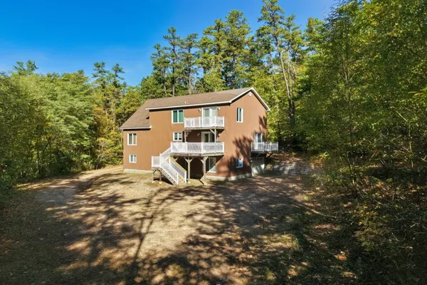 $825,000 | 85 Amethyst Hill Road, Conway, NH 03860