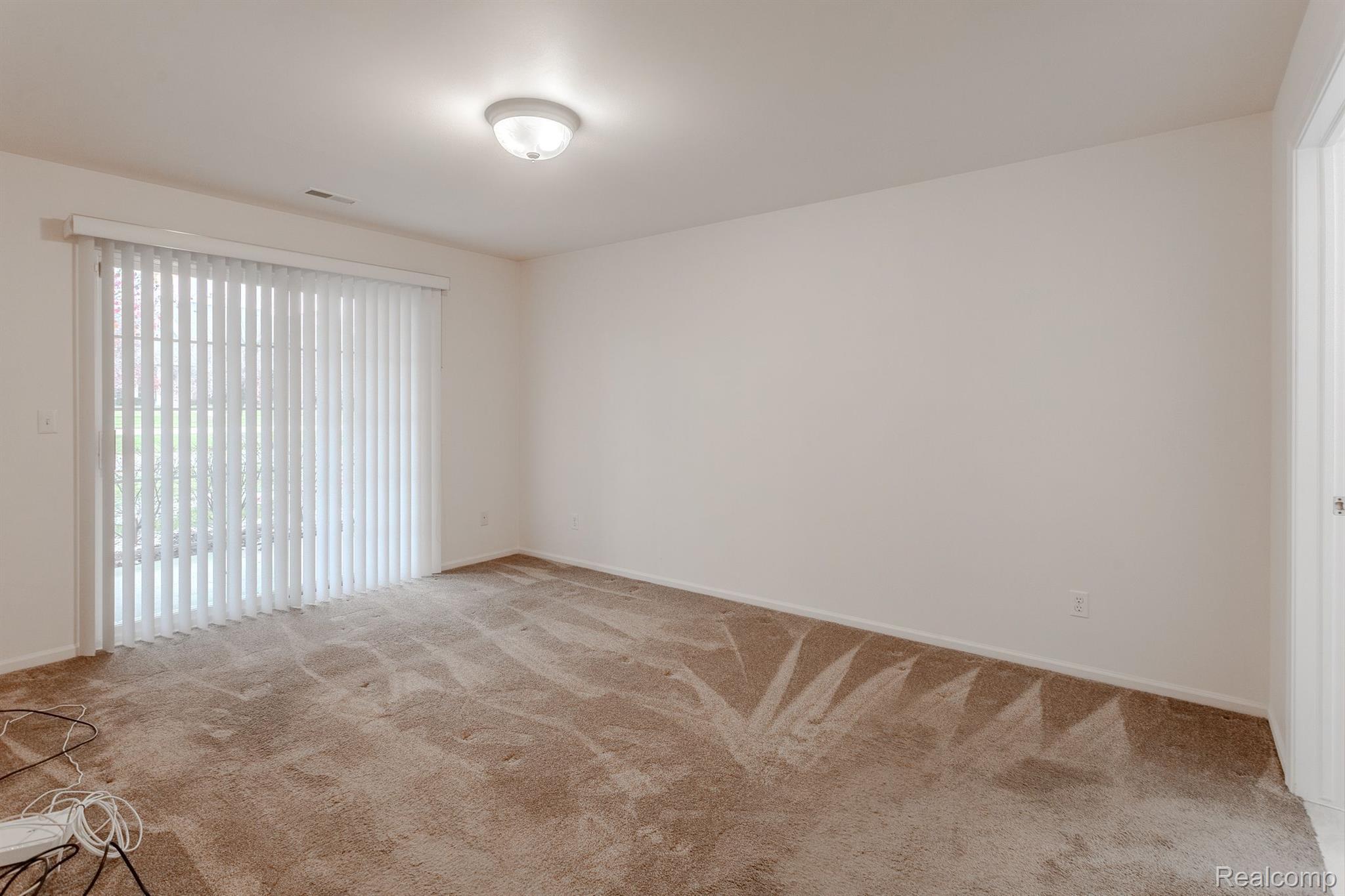 3563 Oakmonte Boulevard Rochester, MI 48306 - Photo 25 of 41 Gallery Image 25