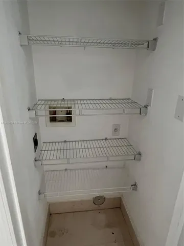 $1,950 | 1300 Pennsylvania Avenue, Unit 105, Miami Beach, FL 33139