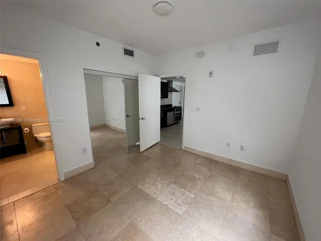 $1,950 | 1300 Pennsylvania Avenue, Unit 105, Miami Beach, FL 33139