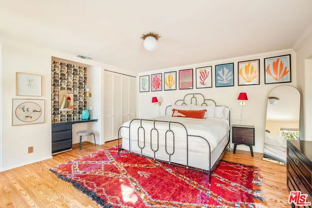 $1,950,000 | 4426 Auckland Avenue, Toluca Lake, CA 91602