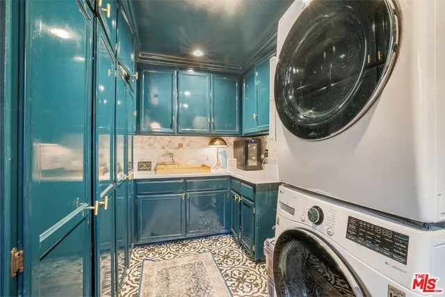 $1,950,000 | 4426 Auckland Avenue, Toluca Lake, CA 91602