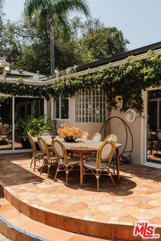 $1,950,000 | 4426 Auckland Avenue, Toluca Lake, CA 91602