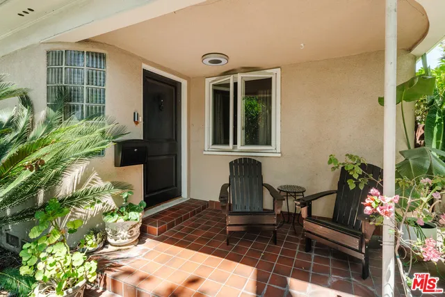 $1,950,000 | 4426 Auckland Avenue, Toluca Lake, CA 91602