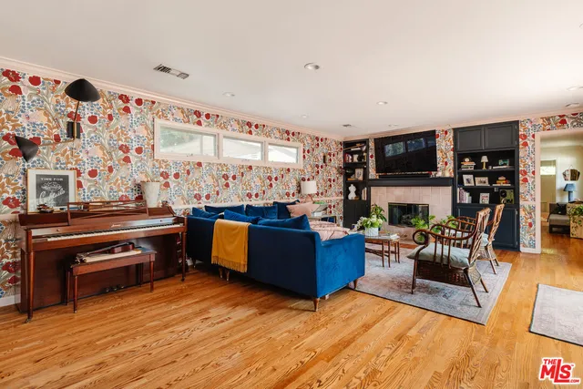 $1,950,000 | 4426 Auckland Avenue, Toluca Lake, CA 91602