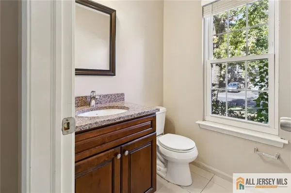 $3,400 | 10 Brookline Court, Unit G, Princeton, NJ 08540