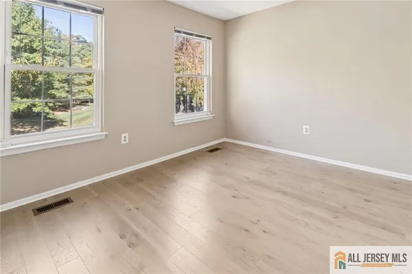 $3,400 | 10 Brookline Court, Unit G, Princeton, NJ 08540