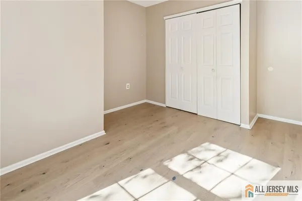 $3,400 | 10 Brookline Court, Unit G, Princeton, NJ 08540