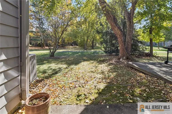 $3,400 | 10 Brookline Court, Unit G, Princeton, NJ 08540