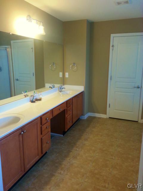 8786 Pathfinder Road Breinigsville, PA 18031 - Photo 11 of 23 Gallery Image 11
