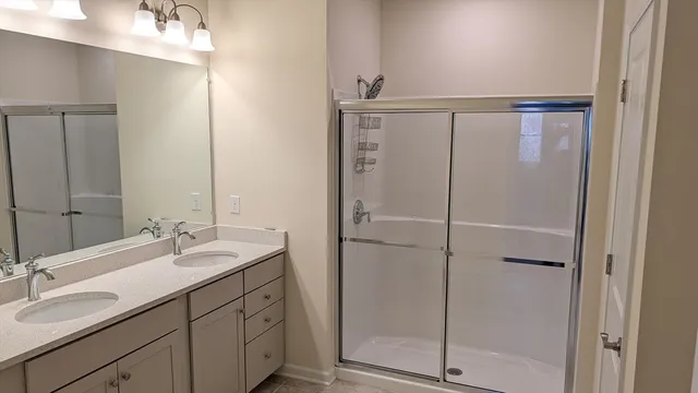 $2,995 | 110 Trotter Road, Unit 2409, Weymouth, MA 02190