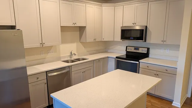 $2,995 | 110 Trotter Road, Unit 2409, Weymouth, MA 02190