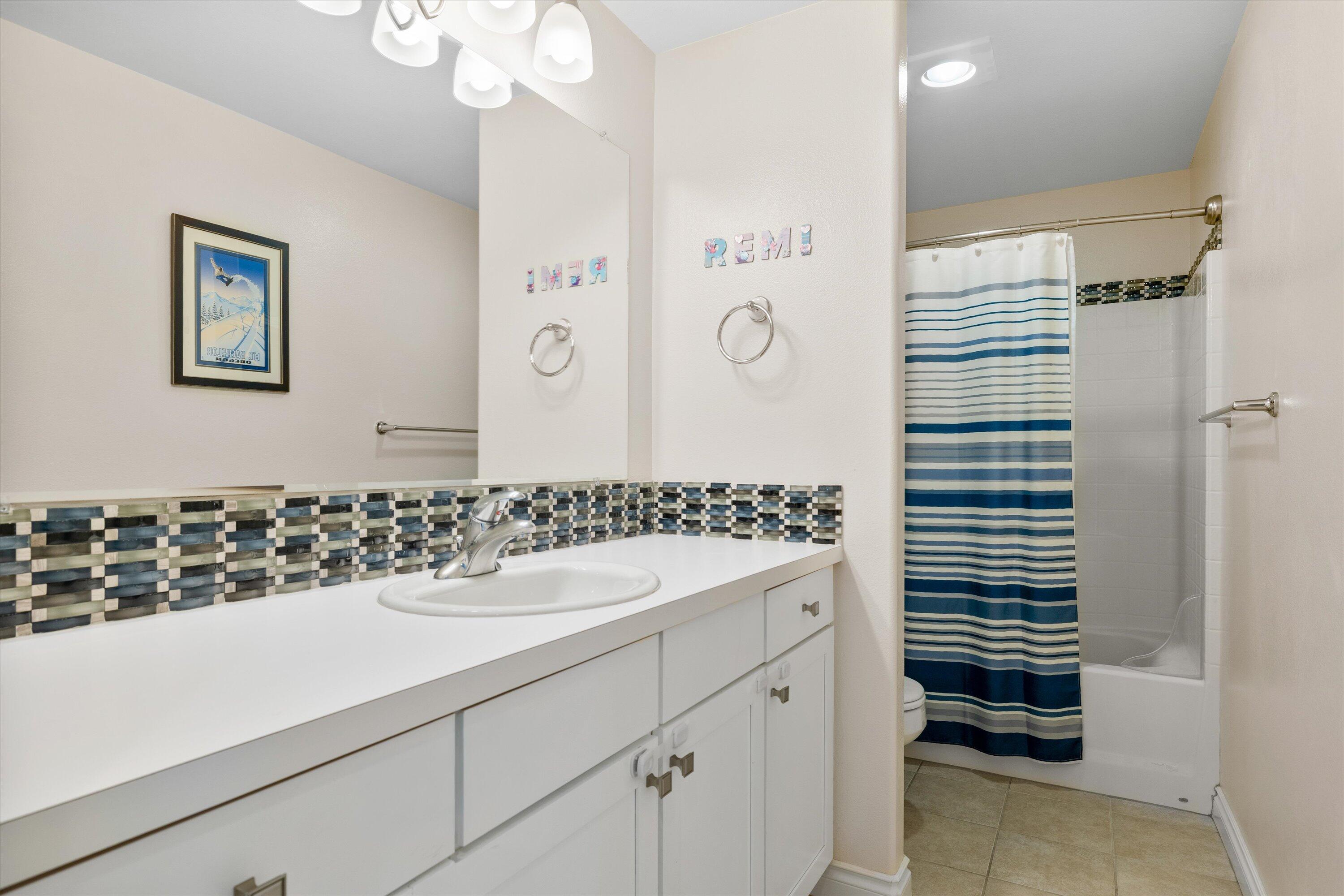 19557 Sager Loop Bend, OR 97702 - Photo 26 of 32 29-20251003 JILL ROSELL-32
