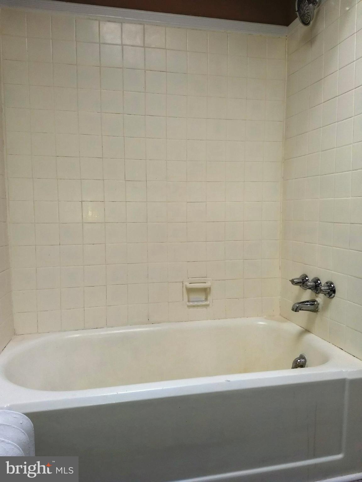 2514 Harford Road Baltimore, MD 21218 - Photo 22 of 30 Bath