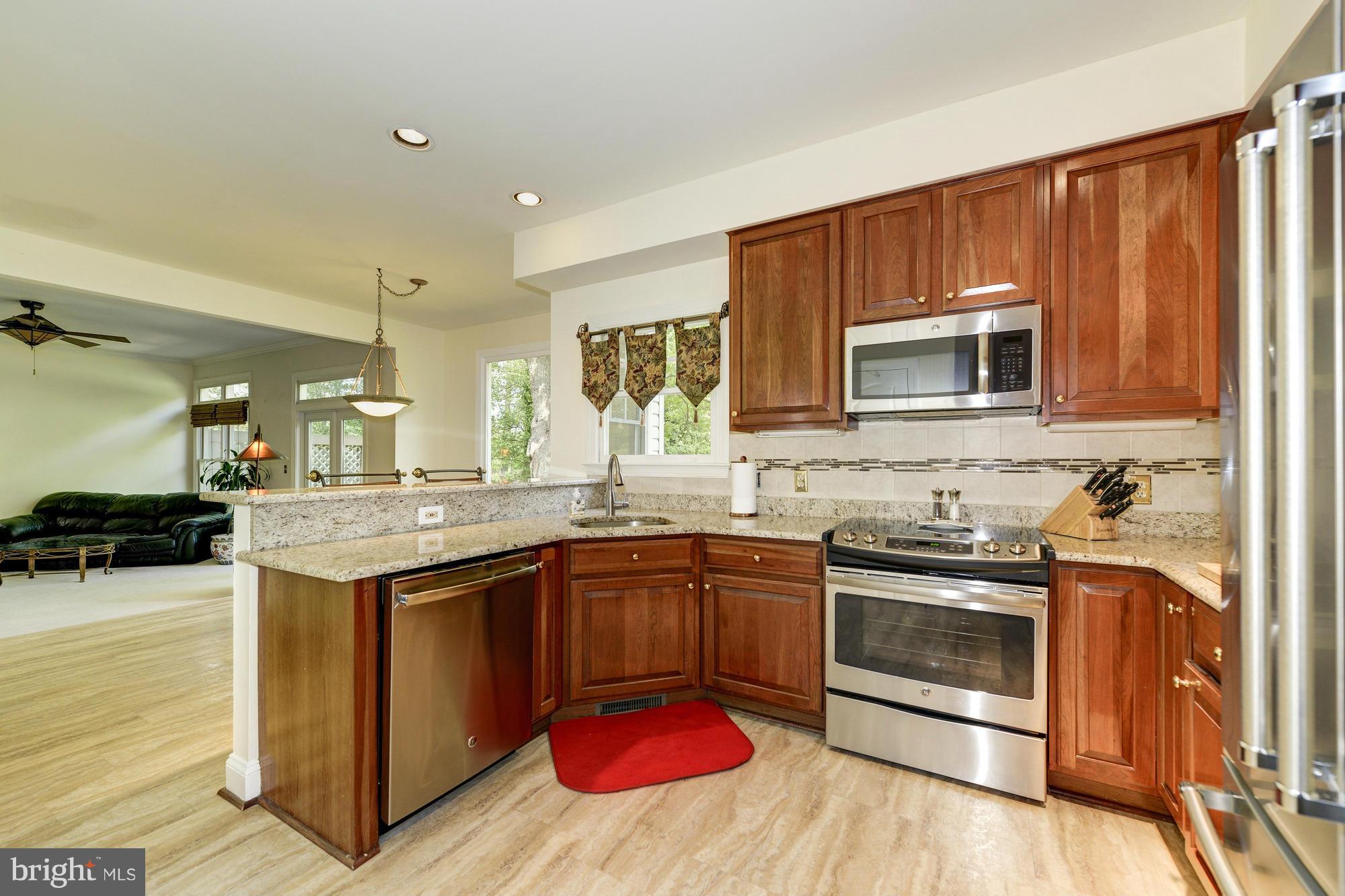4005 Guinea Road Annandale, VA 22003 - Photo 13 of 29 Kitchen