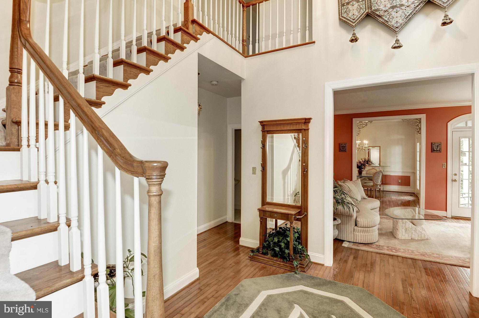 4005 Guinea Road Annandale, VA 22003 - Photo 4 of 29 Foyer