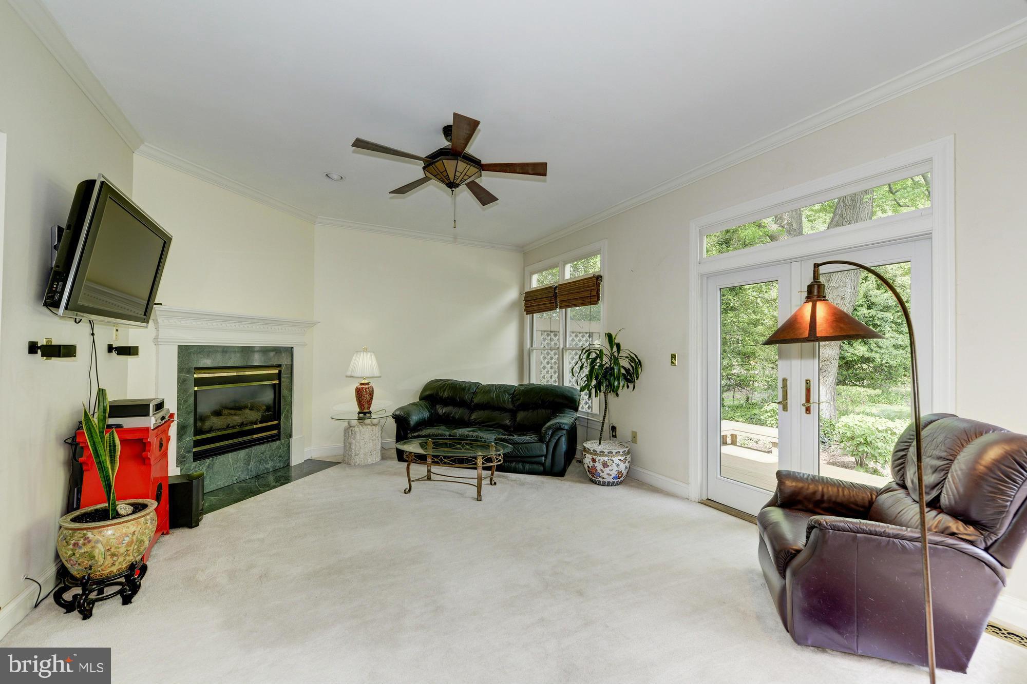 4005 Guinea Road Annandale, VA 22003 - Photo 9 of 29 Family Room