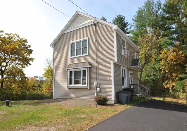 $445,000 | 97 Kendall Pond Road, Windham, NH 03087