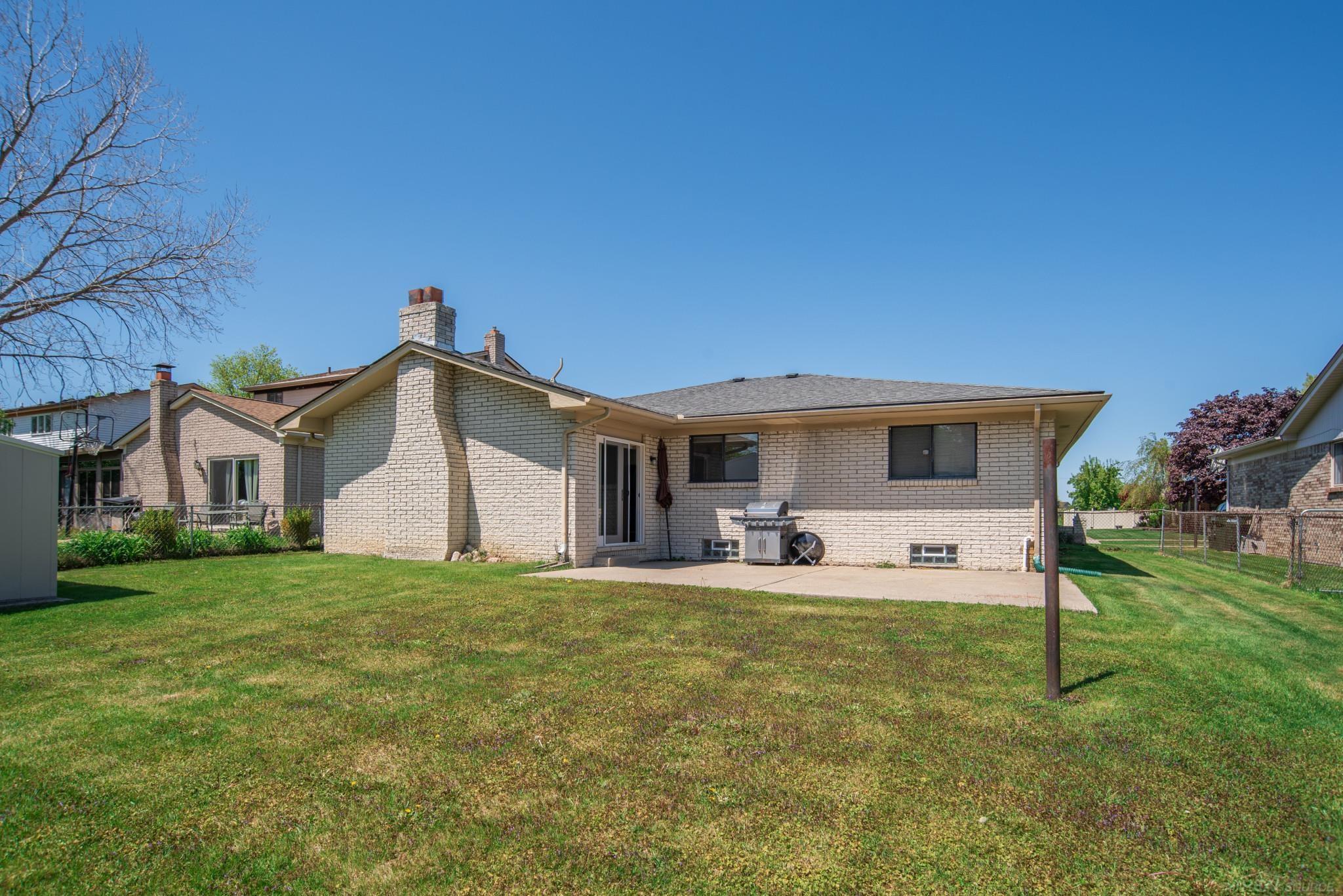 3088 Elmcrest Road Sterling Heights, MI 48310 - Photo 45 of 50 50174668-c33731c5-22b8-49d0-8a95-c39e6a044391.JPG