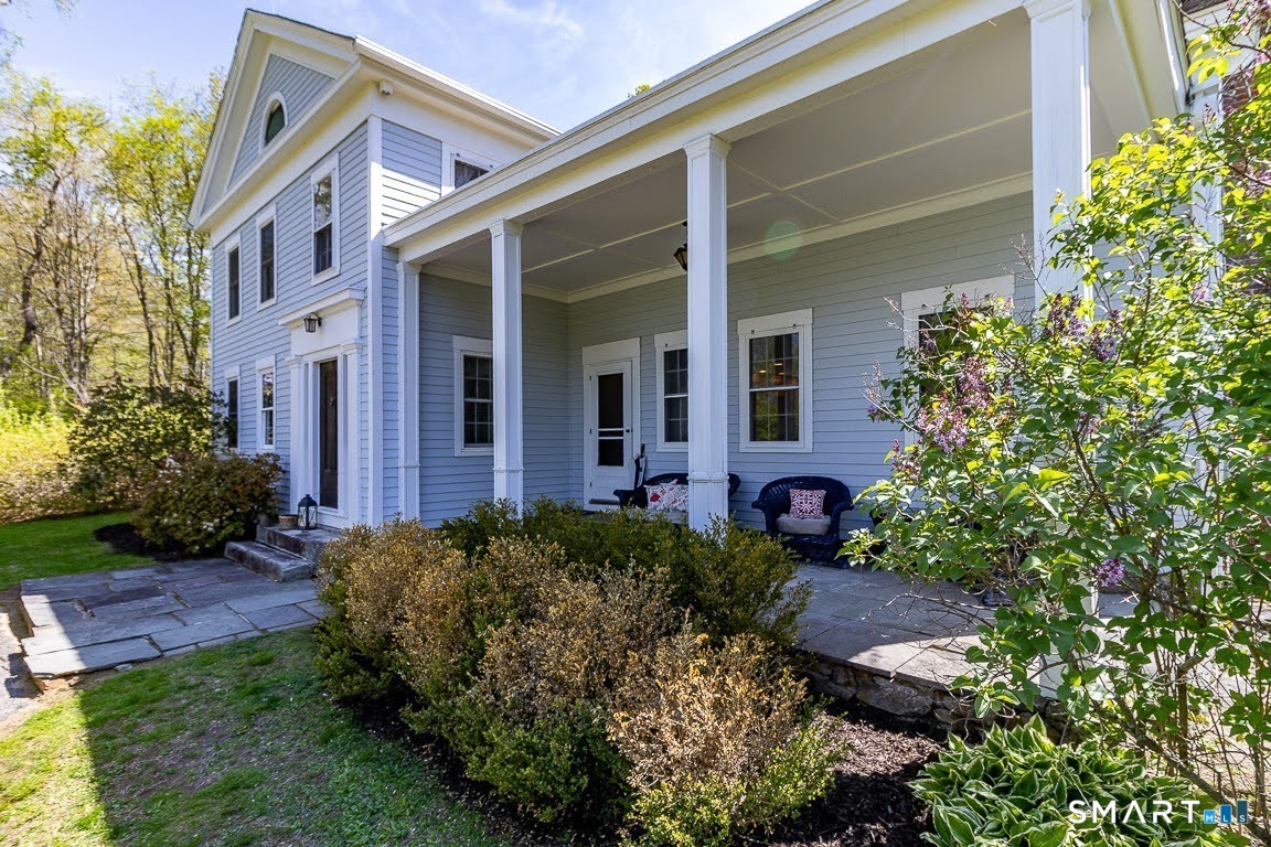 700 Watertown Road Middlebury, CT 06762 - Photo 2 of 40