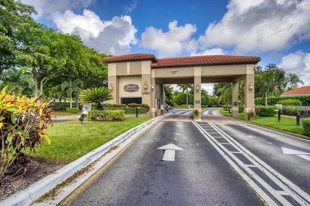 $464,900 | 17388 Boca Club Boulevard, Unit 201, Boca Raton, FL 33487