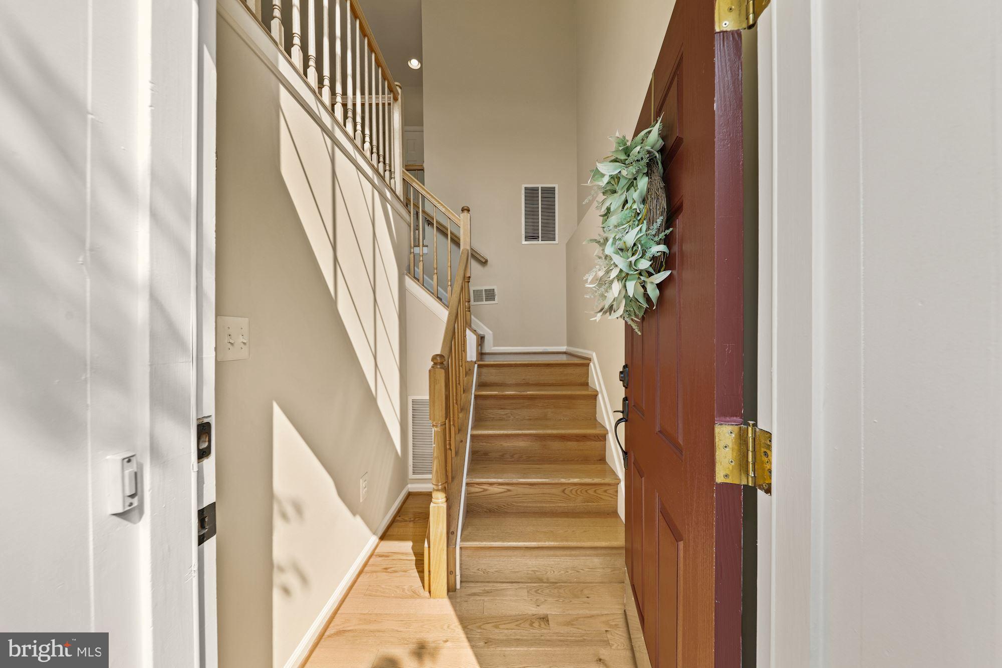 16 Inkberry Circle Gaithersburg, MD 20877 - Photo 3 of 30 Gallery Image 3