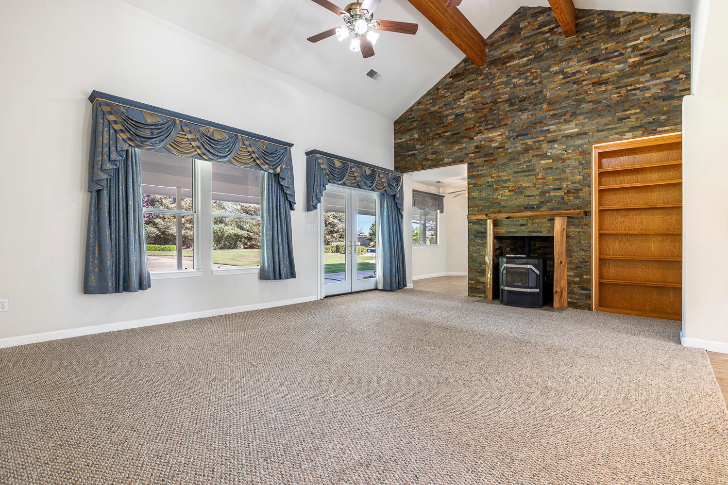 16673 La Canada Road Madera, CA 93636 - Photo 7 of 73
