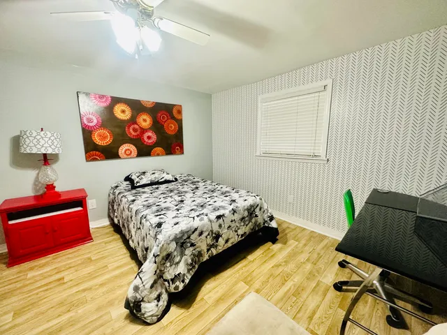 $3,000 | 1532 West Robinhood Drive, Charleston, SC 29407