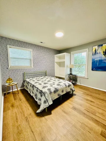 $3,000 | 1532 West Robinhood Drive, Charleston, SC 29407