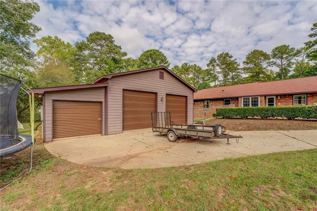 $400,000 | 5225 Bailey Road Southwest, Conyers, GA 30094