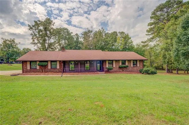 $400,000 | 5225 Bailey Road Southwest, Conyers, GA 30094