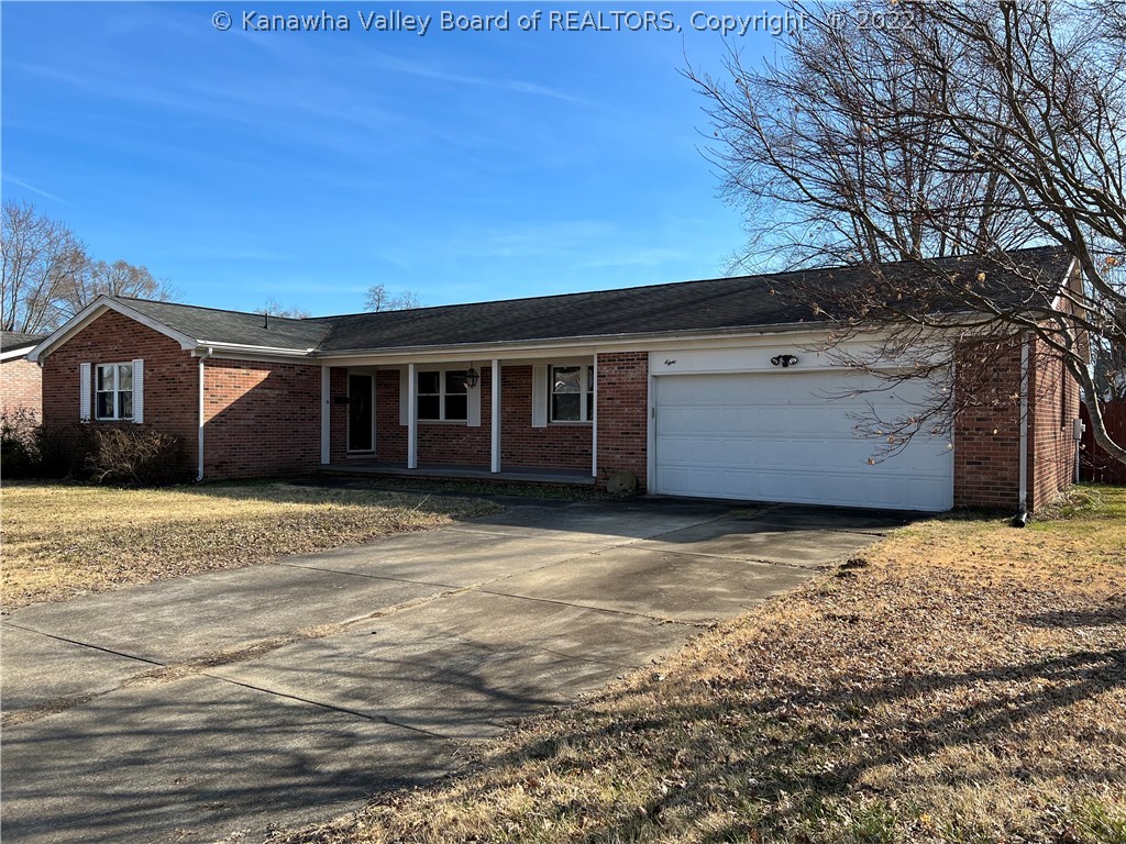 8 WAKEFIELD RD.