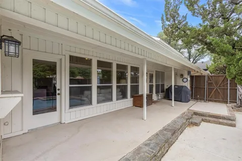 $990,000 | 17215 Graystone Drive, Dallas, TX 75248